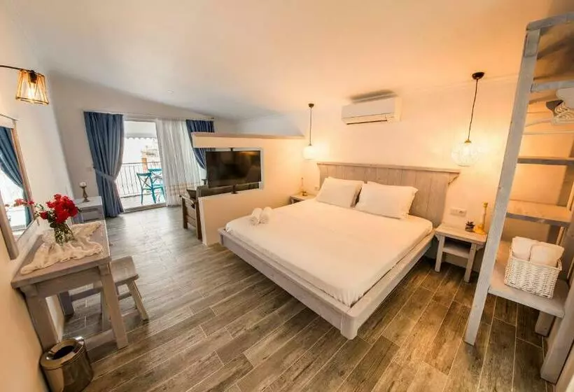 Ceylan Boutique House