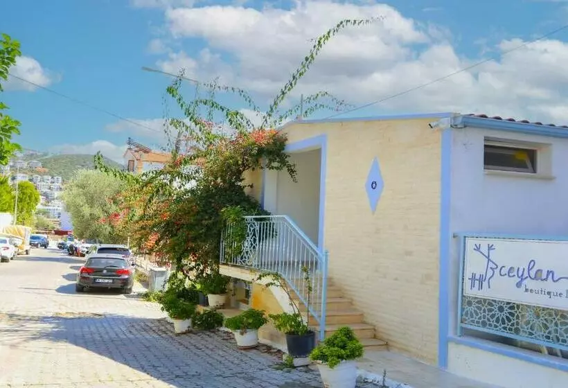 Ceylan Boutique House