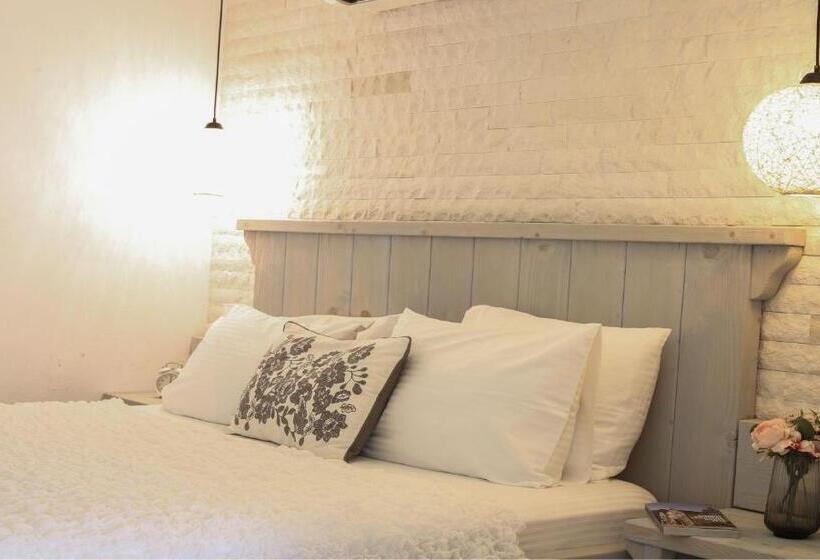 Ceylan Boutique House