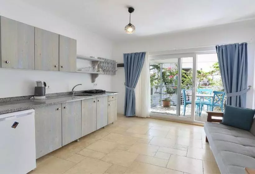 Ceylan Boutique House