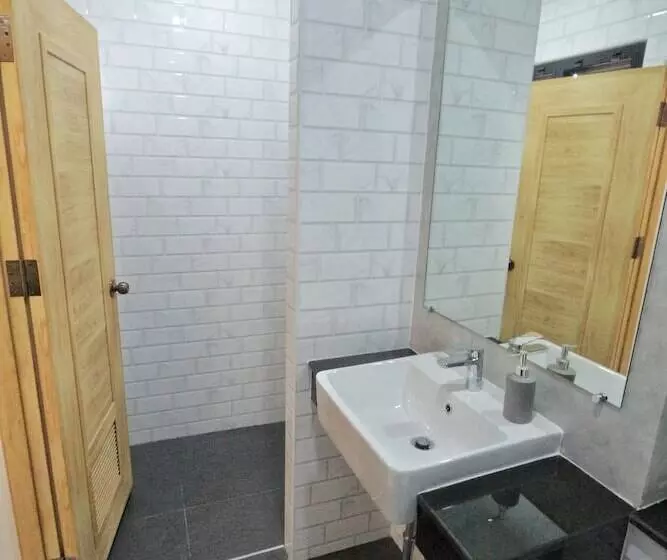 ホテル Luck Esan Loft