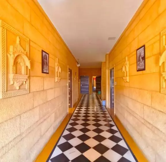 ペンション Desert Moon