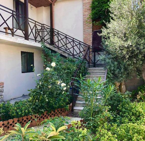 پانسیون Guest House Fifty