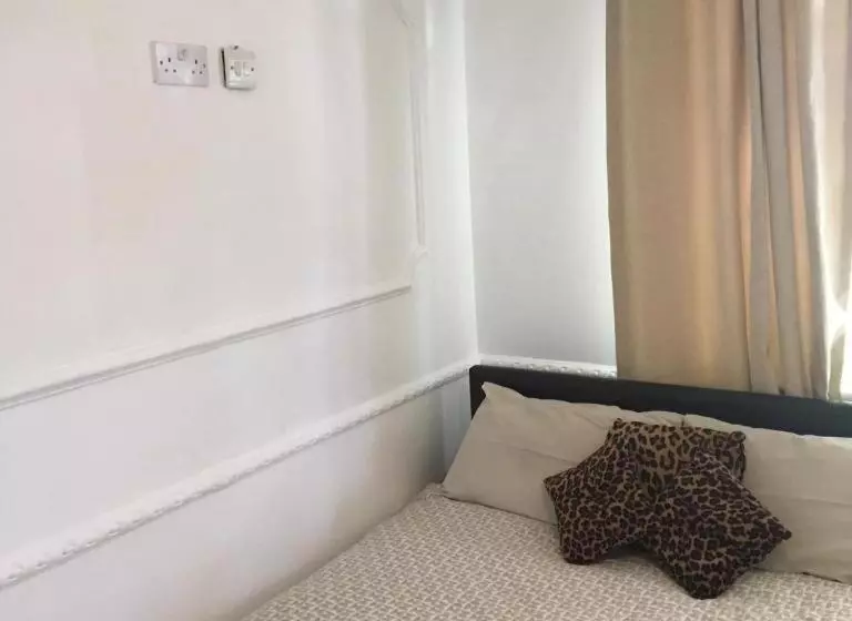 ペンション Hatfield Save Money Rooms   10over10 For Price!