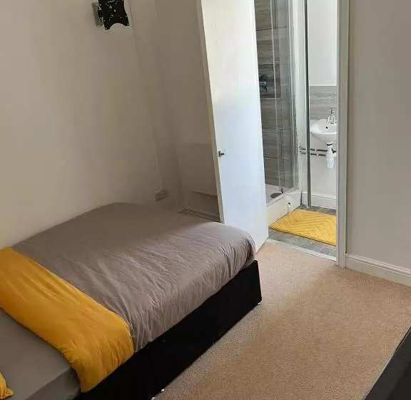 ペンション Hatfield Save Money Rooms   10over10 For Price!