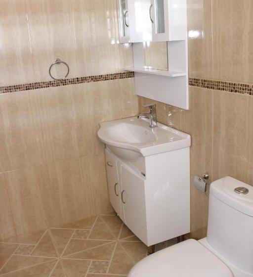 پانسیون Hostal Iquisa