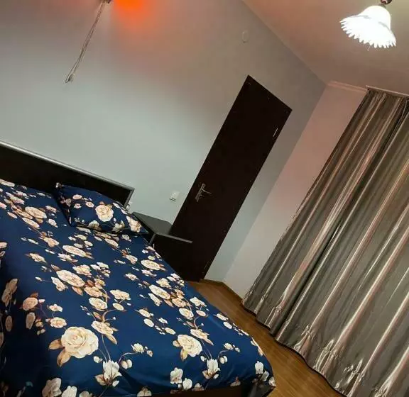 پانسیون Nia S Guesthouse