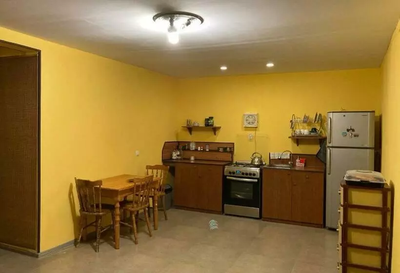 پانسیون Nia S Guesthouse