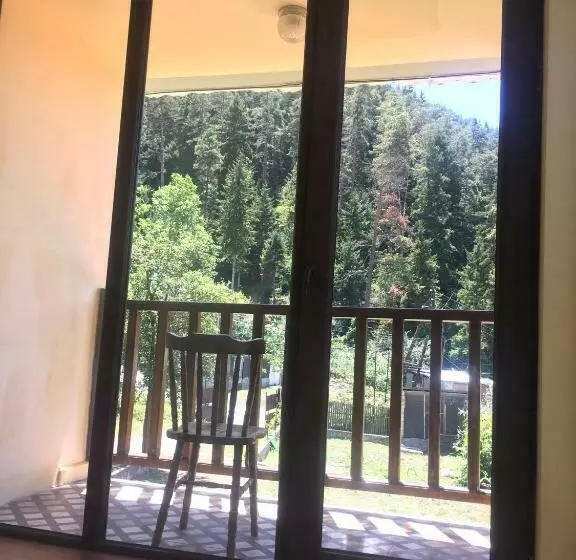 پانسیون Nia S Guesthouse