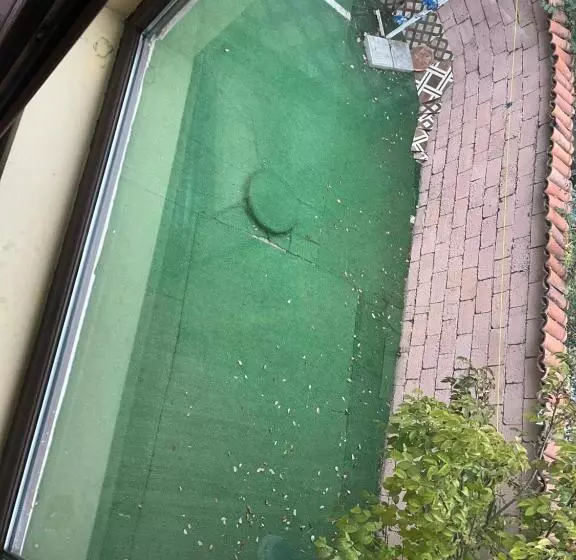 پانسیون Nia S Guesthouse