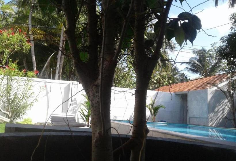 پانسیون Villa Comfort