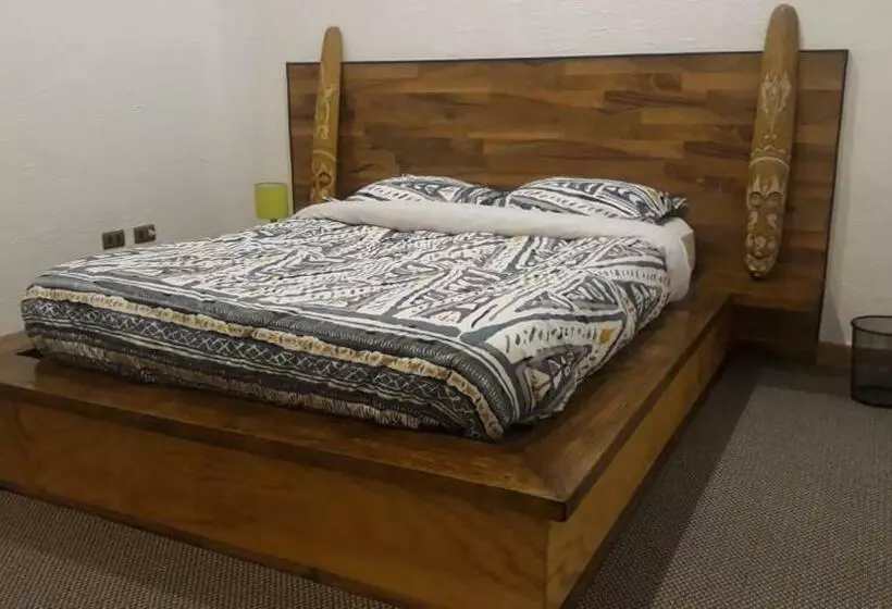 پانسیون Hostal Licanantay