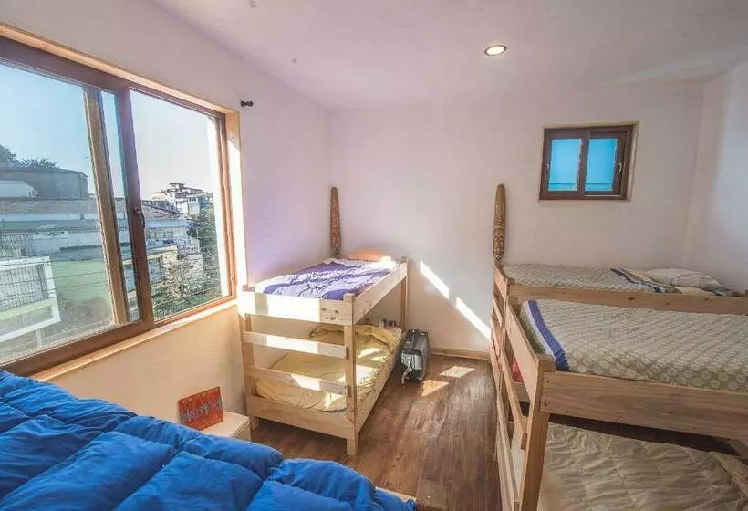 پانسیون Hostal Licanantay