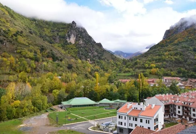 پانسیون Hostal Parador Peñavera