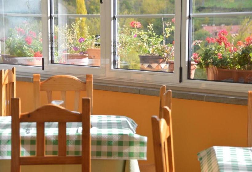 Пансион Hostal Parador Peñavera