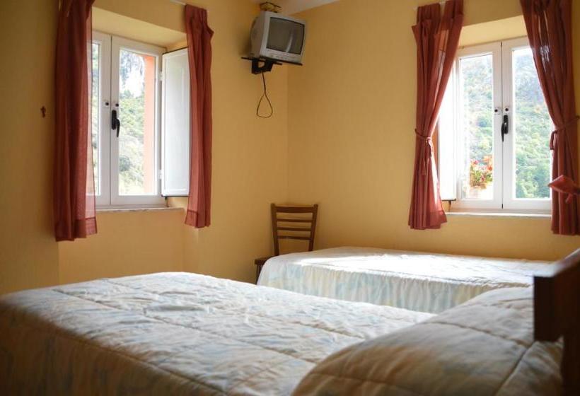 Пансион Hostal Parador Peñavera
