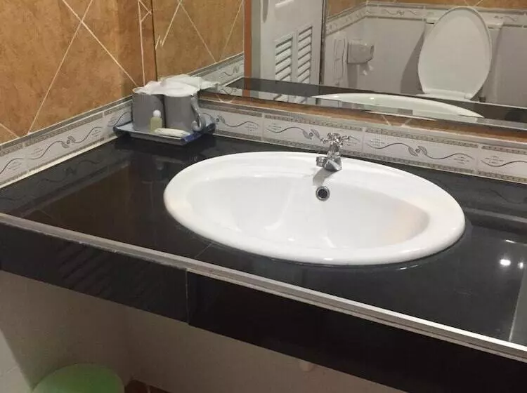 ペンション Karnmanee Place