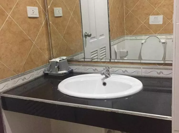 ペンション Karnmanee Place