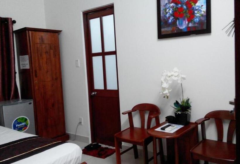 پانسیون Lusa Guesthouse