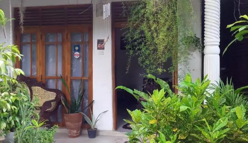 پانسیون Osheen Family Guest House
