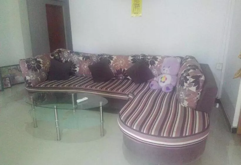 پانسیون Osheen Family Guest House