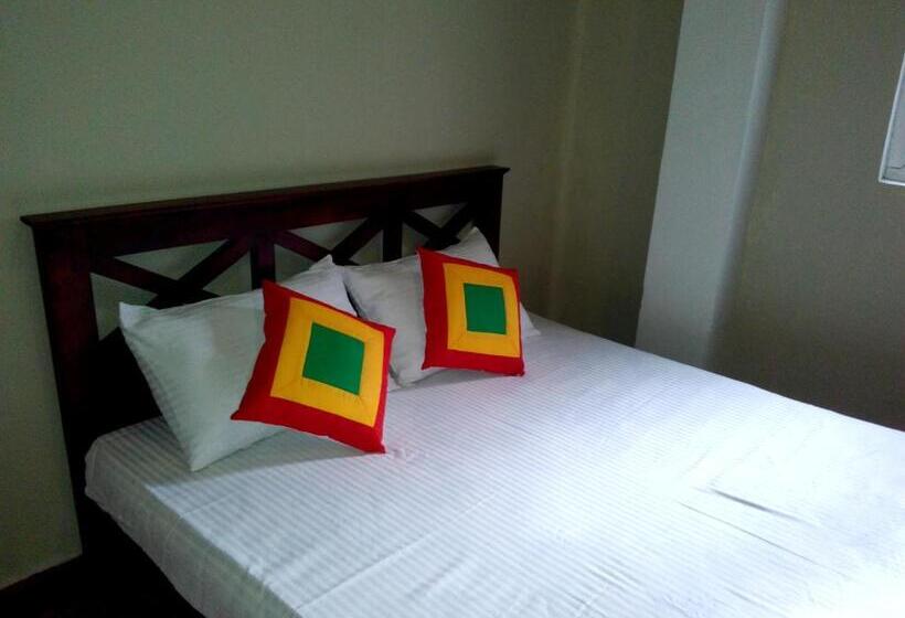 بنسيون Osheen Family Guest House