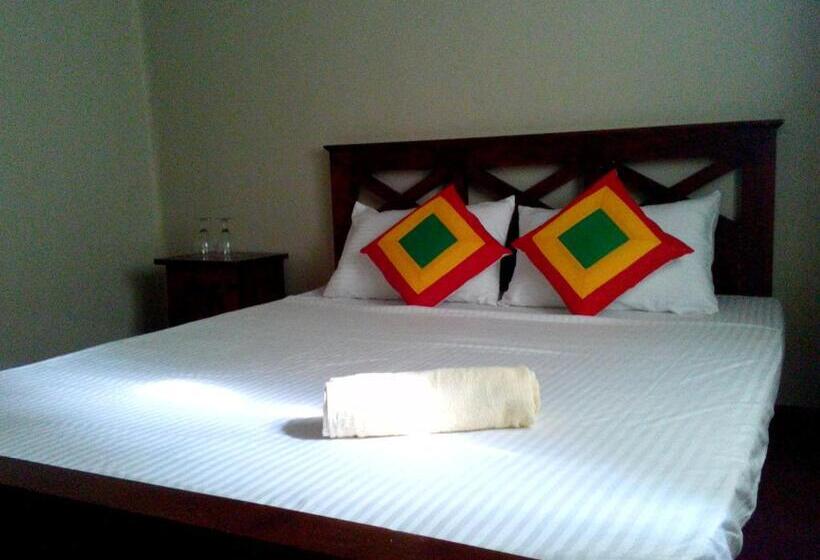 بنسيون Osheen Family Guest House