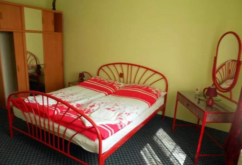 Majatalo Penzion Paradise