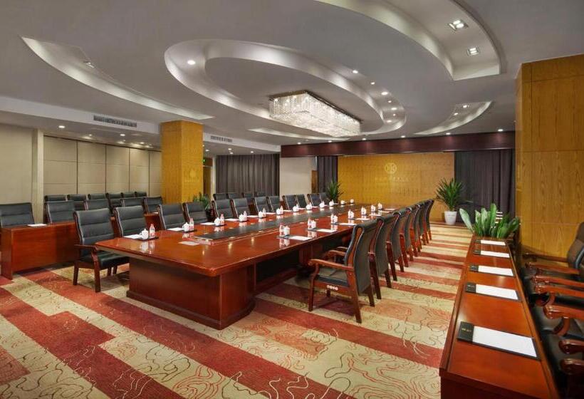 פנסיון Zhangjiajie Huatian