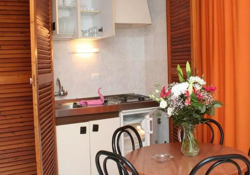 Apartamentos Del Rey