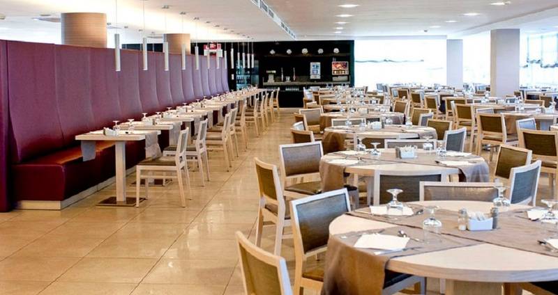 Hotel Beach Club Font De Sa Cala