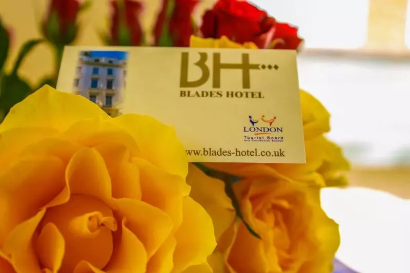 Hotel Blades
