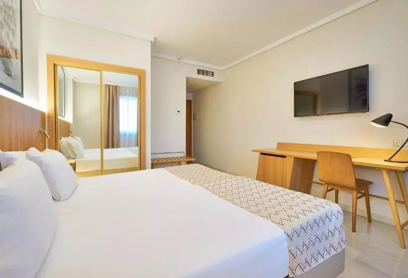 هتل Exe Ciudad De Cordoba