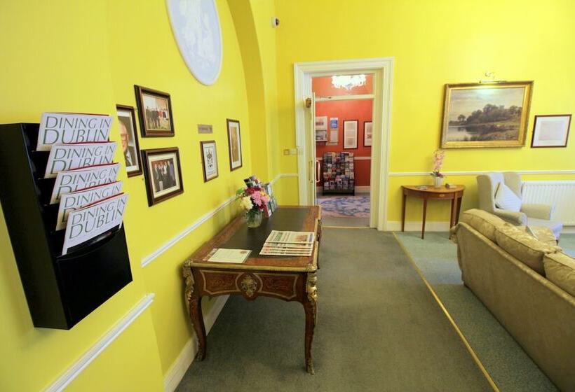 בית מלון כפרי Harrington Hall