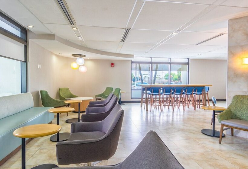 هتل Holiday Inn Miami International Airport, An Ihg