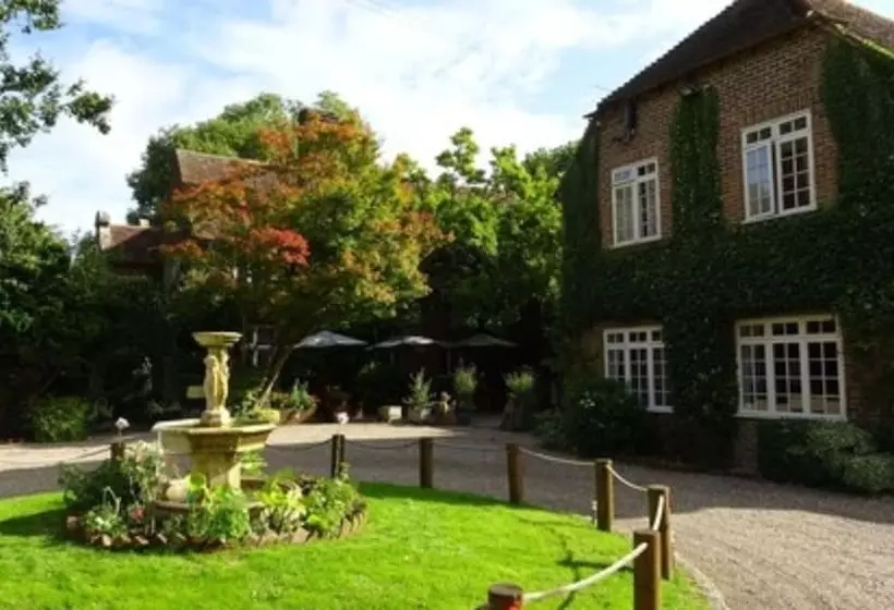ホテル Howfield Manor
