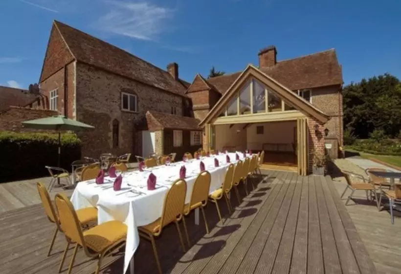 ホテル Howfield Manor