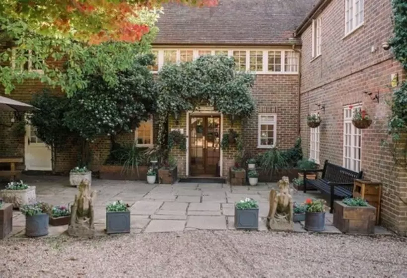 ホテル Howfield Manor
