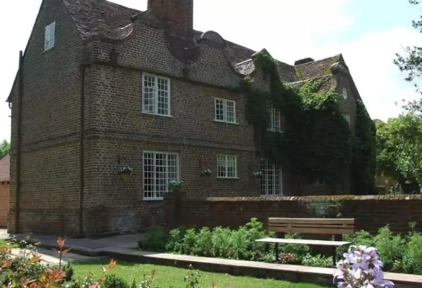 ホテル Howfield Manor
