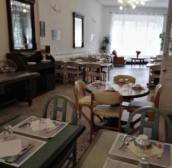 בית מלון כפרי Hôtel Nice Flore