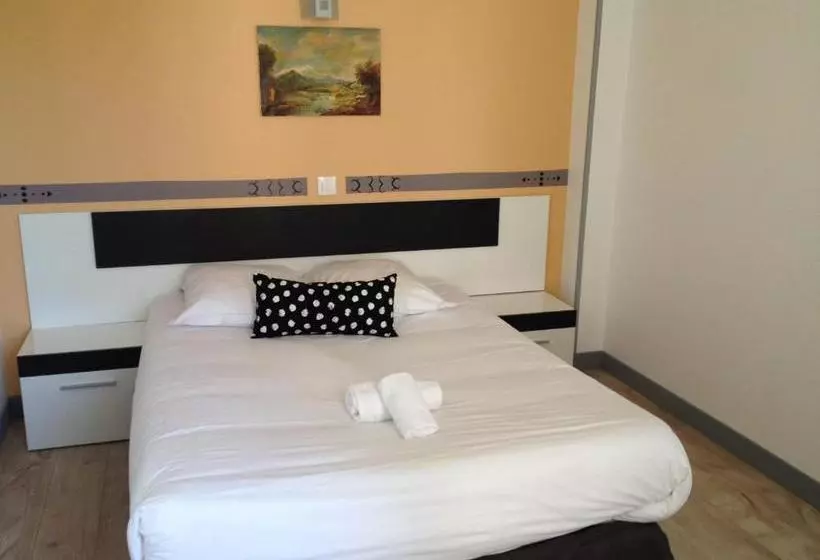 Отель Hôtel Nice Flore