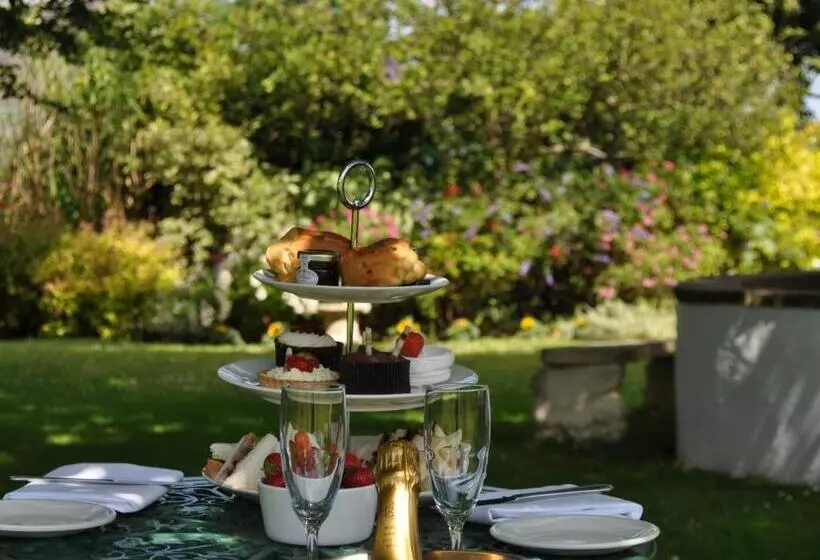 هتل Maitlandfield House