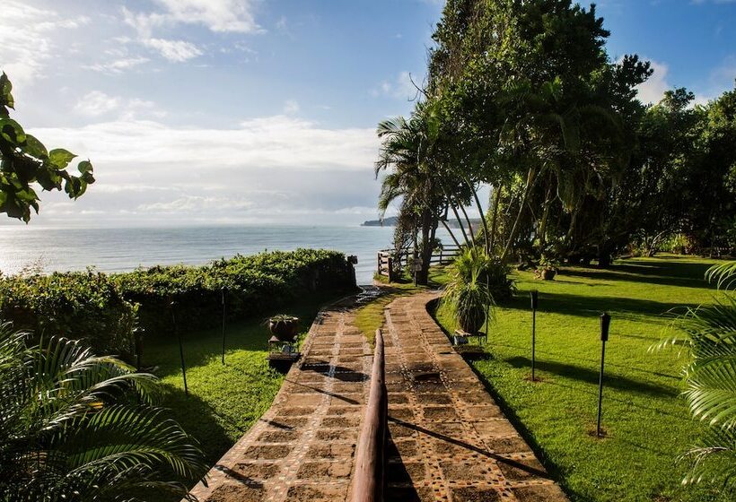 هتل Ponta Do Madeiro