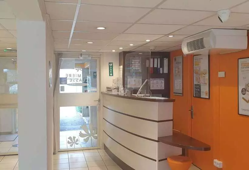 Otel Premiere Classe Besancon Ecole Valentin