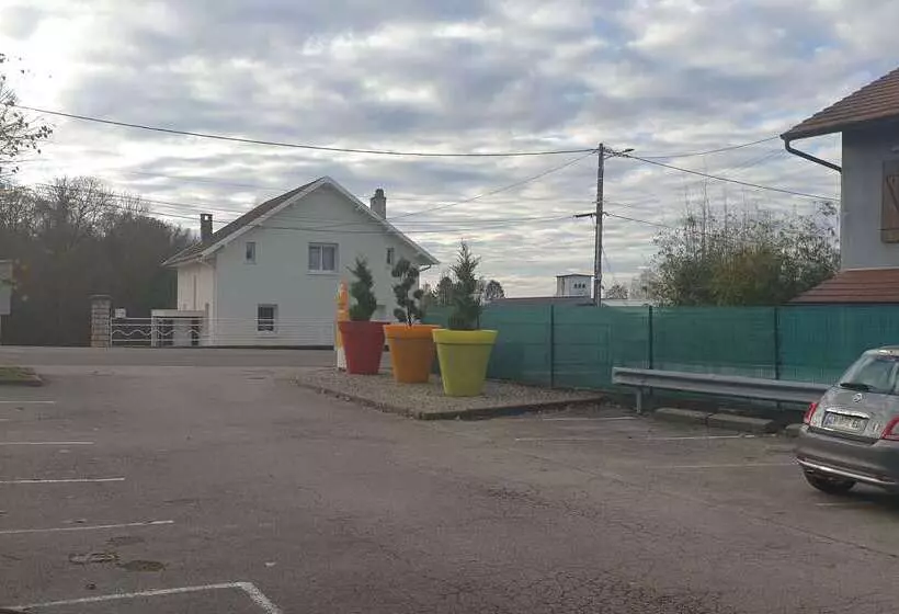 Otel Premiere Classe Besancon Ecole Valentin