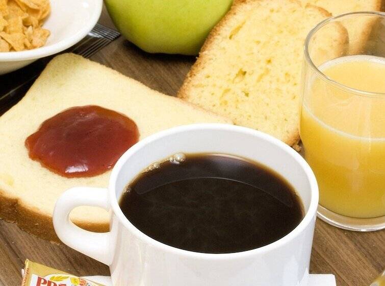 Отель Premiere Classe Bordeaux Nord  Lac