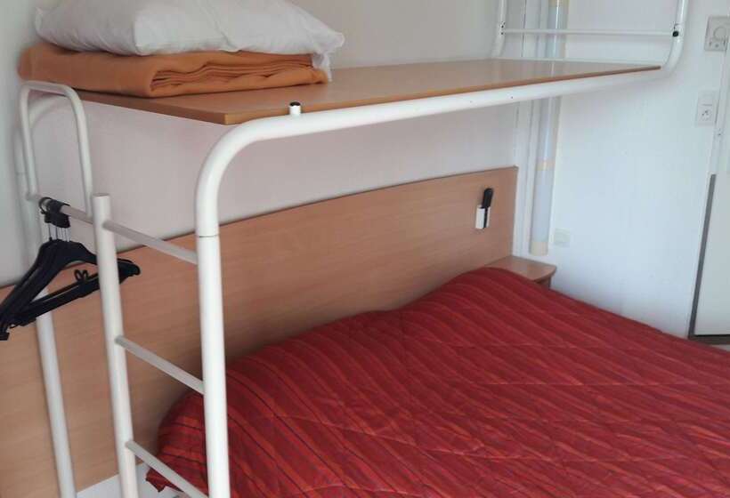 هتل Premiere Classe Compiegne  Jaux