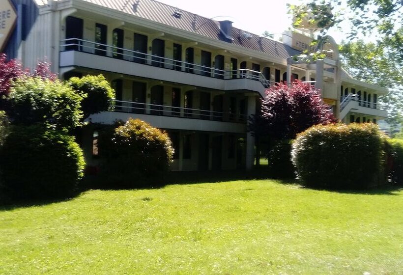 فندق Premiere Classe Perigueux  Boulazac