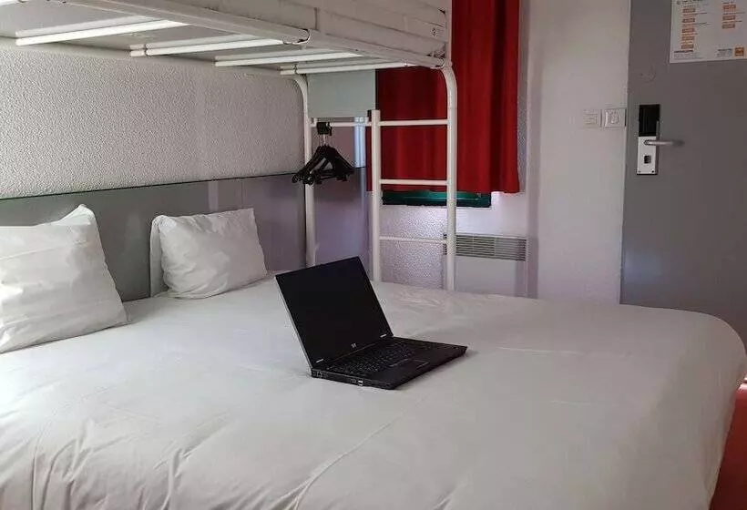 ホテル Premiere Classe Perigueux  Boulazac