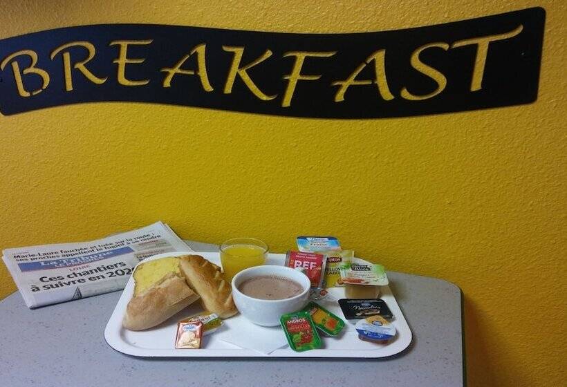 ホテル Premiere Classe Roanne Perreux